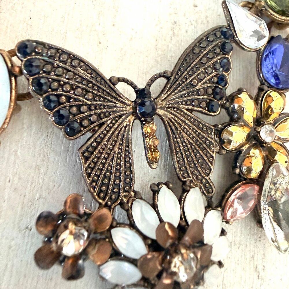 Statement Butterfly & Floral Bib Necklace Mixed Media Rhinestone Sequin Necklace - Picture 12 of 12